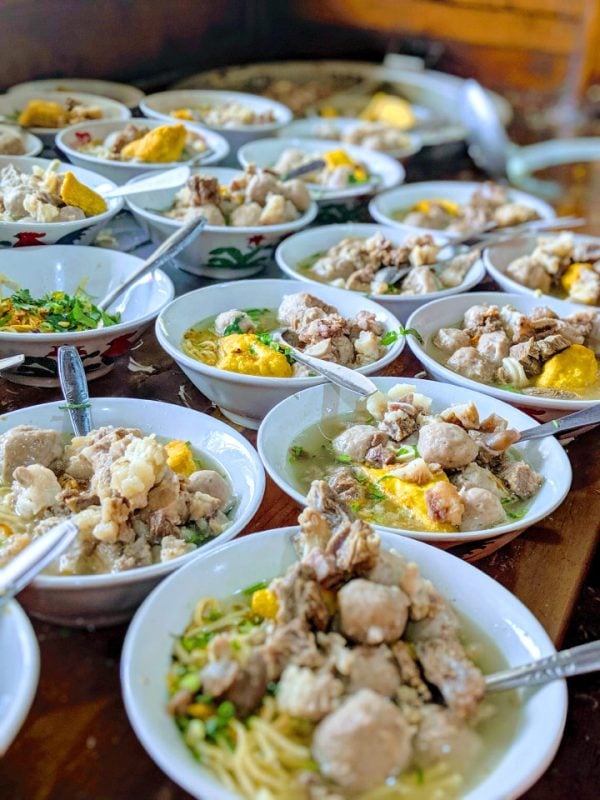 18 Warung Bakso Enak Di Bandung Yang Sedang Viral Dan Murah