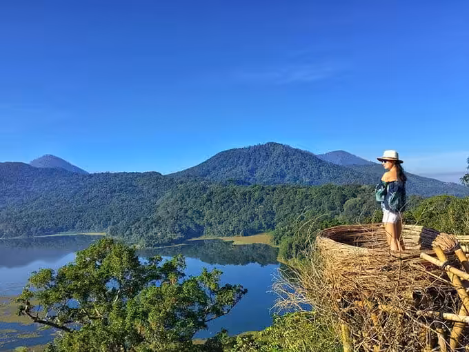 Danau Buyan Wanagiri