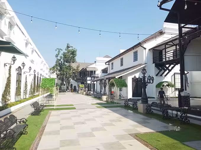 Gedung Djoeang ‘45 Solo