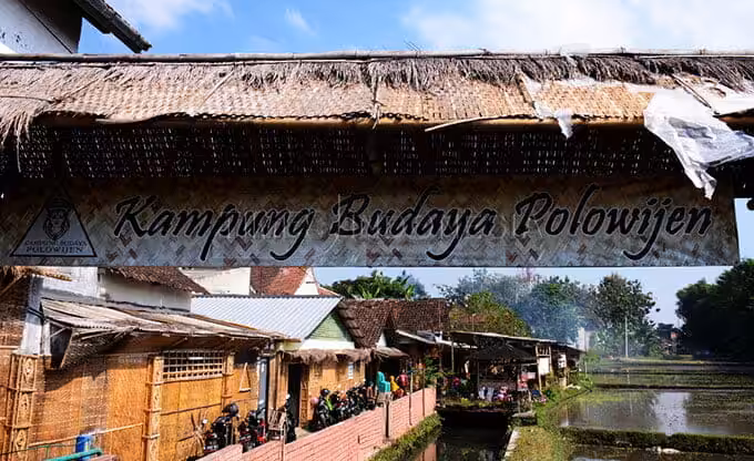 Kampung Budaya Polowijen