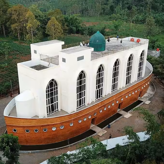 Masjid Kapal Semarang