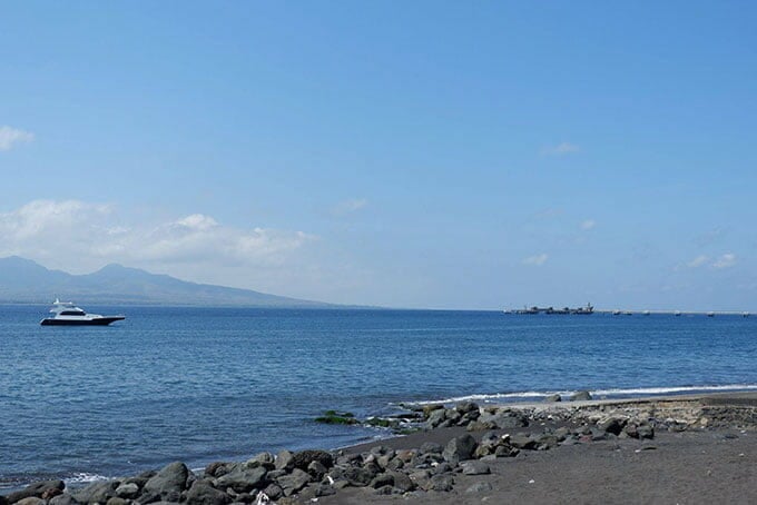 Pantai Dermaga Cinta