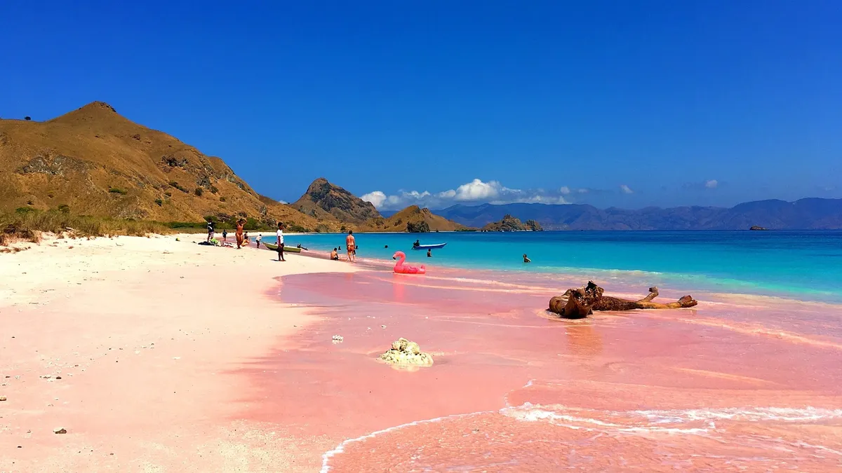 Pantai Pink Lombok