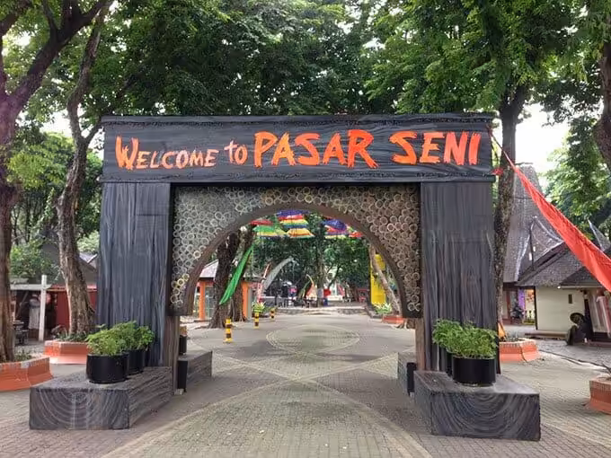 Pasar Seni