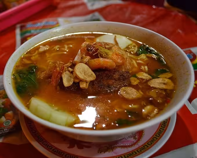 Makanan Khas Surabaya Mie Pecun