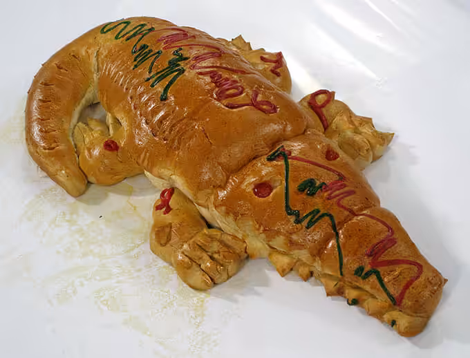 Oleh-Oleh Khas Jakarta Roti Buaya