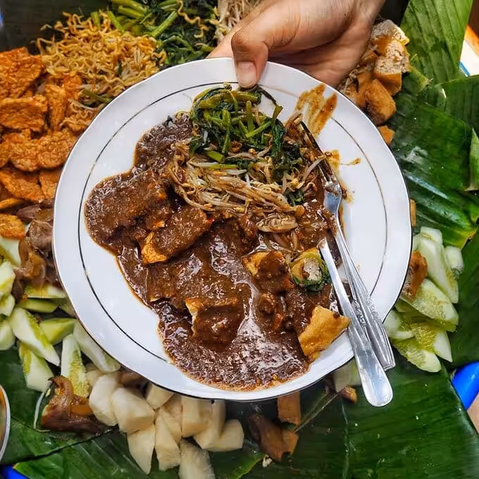 Makanan Khas Surabaya Rujak Cingur