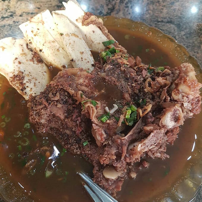 Konro Karebosi