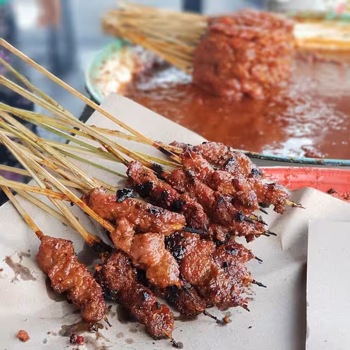 Sate Rembiga Ibu Sinnaseh