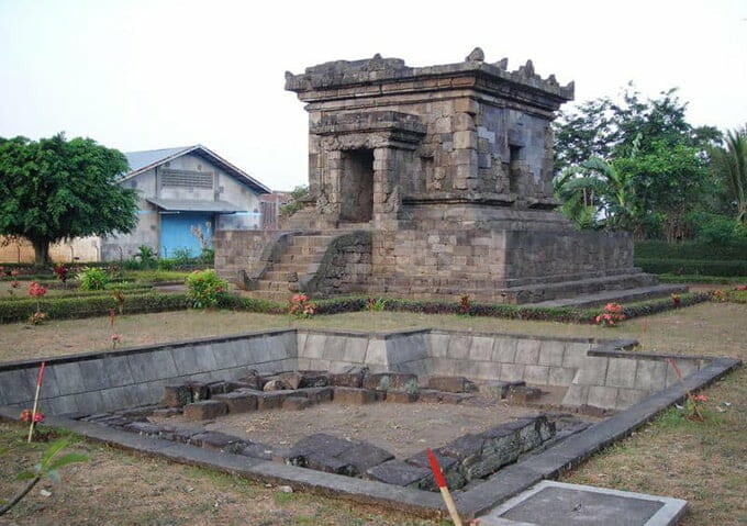 Struktur Bangunan Candi Badut