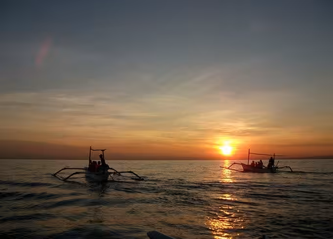 Sunrise pantai lovina