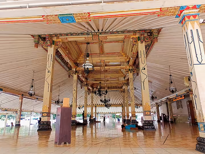 Interior Masjid Gedhe Kauman Yogyakarta