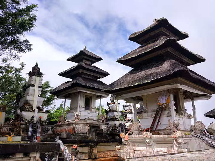 Sejarah Pura Lempuyang