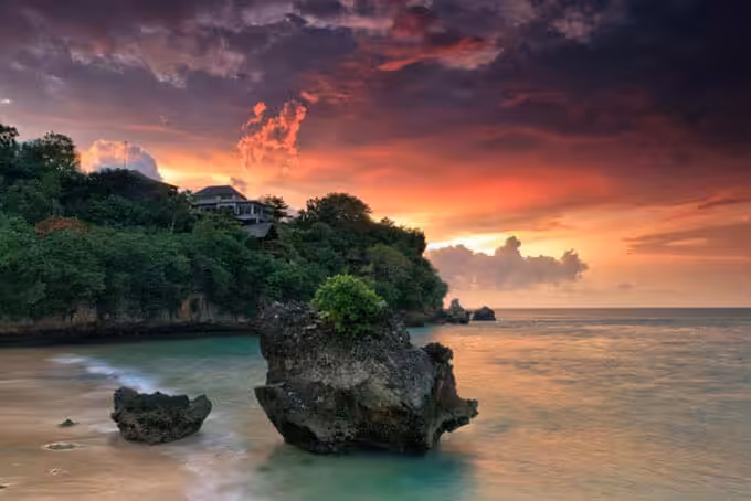 Sunset di Pantai Suluban