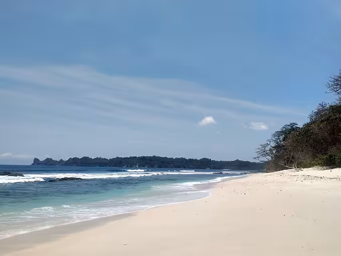 Pantai Sendiki