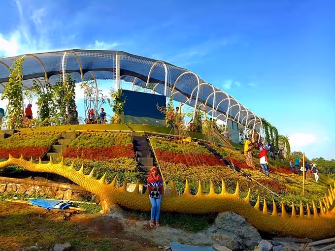 Taman Bunga Vertikal