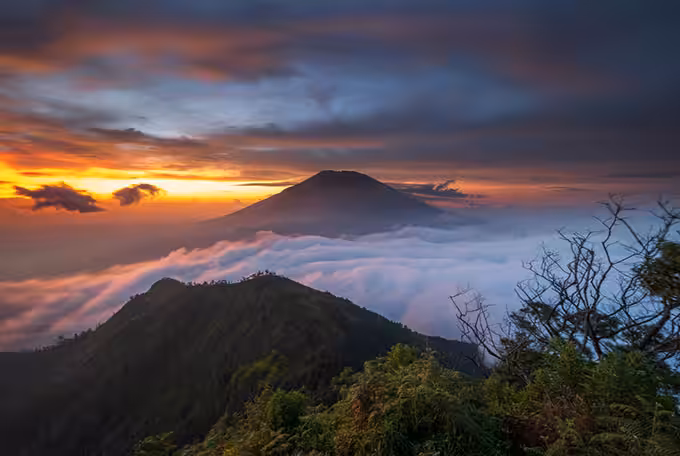 sunset gunung telomoyo