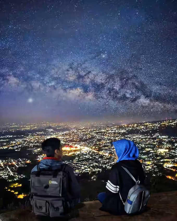 Paralayang Batu Malang Malam Hari