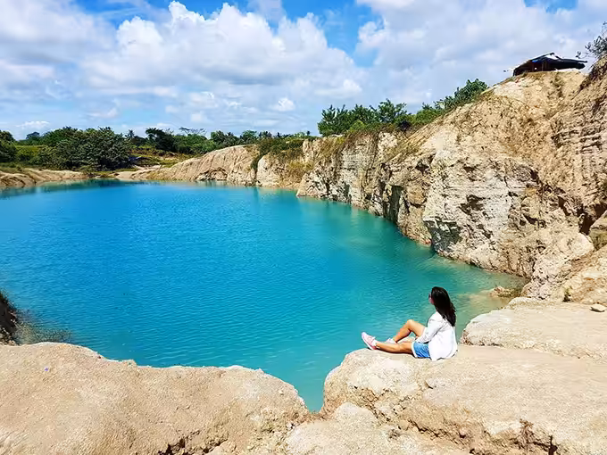 Objek Wisata Telaga Biru Cisoka