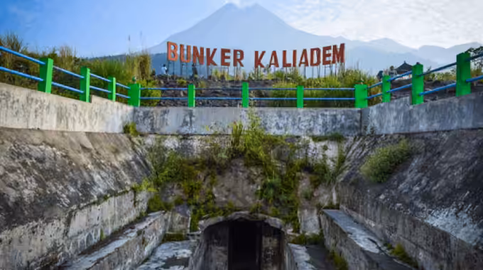 Bunker Kaliadem Merapi