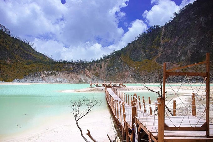 Kawah Putih