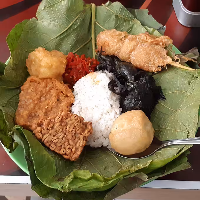 Nasi Jamblang