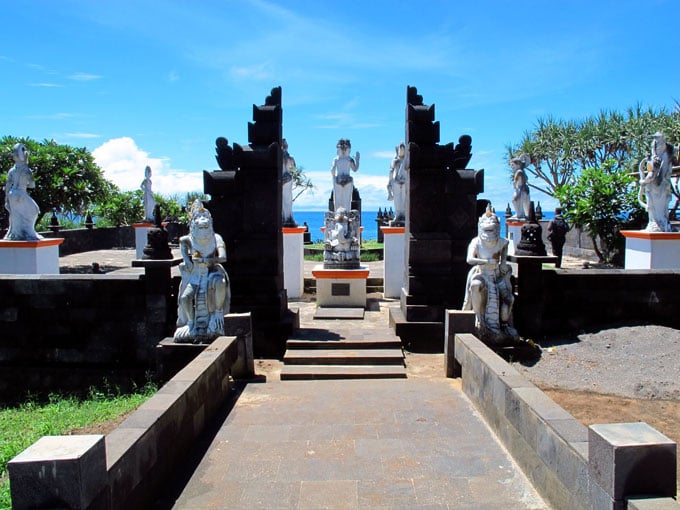 Pura di Pantai Ngobaran