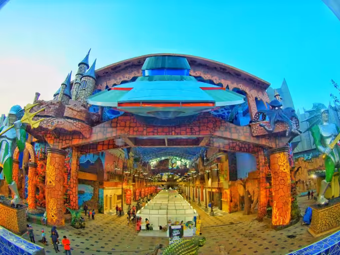 atlantis land surabaya