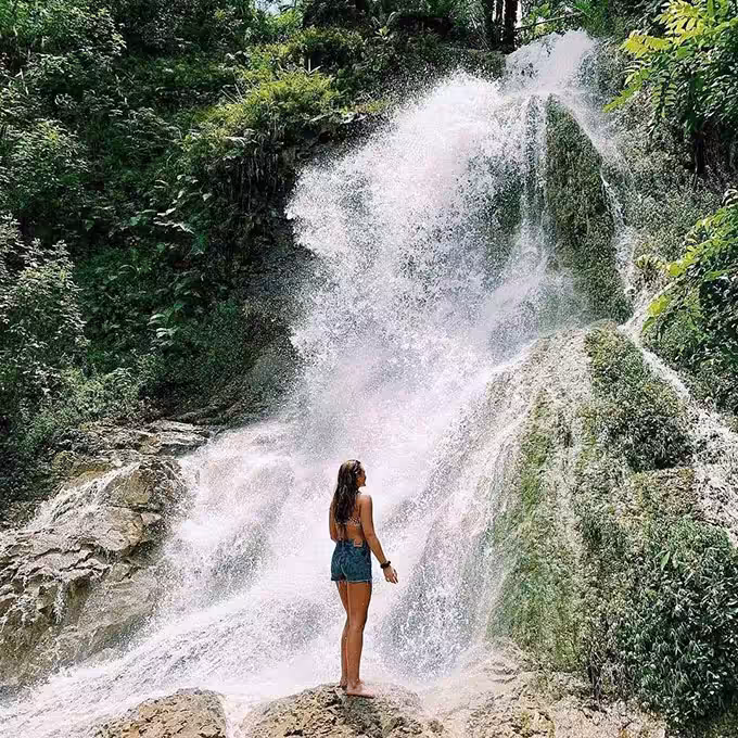 Air Terjun Kembang Soka