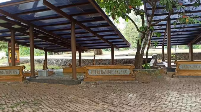 Pemakaman Raja-raja di Bukit Siguntang