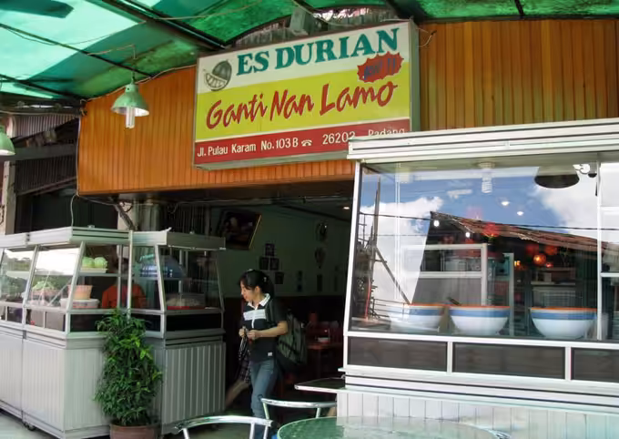 es durian ganti nan lamo padang