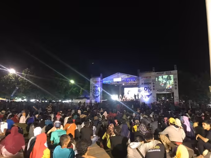 konser musik di alun-alun klaten