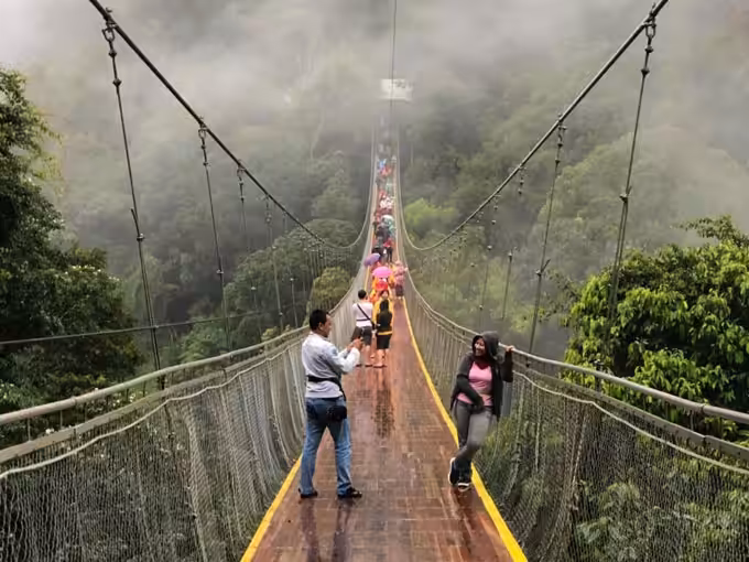 Jembatan Curug Sawer