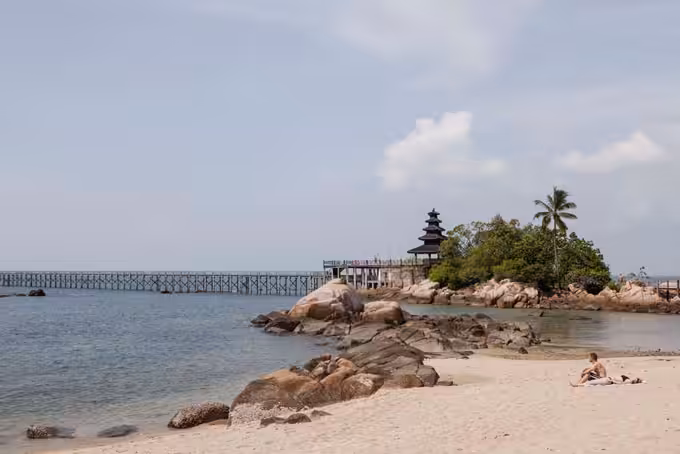 Pantai Nongsa Batam