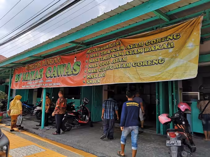Rumah Makan Bu Mayar Cawas
