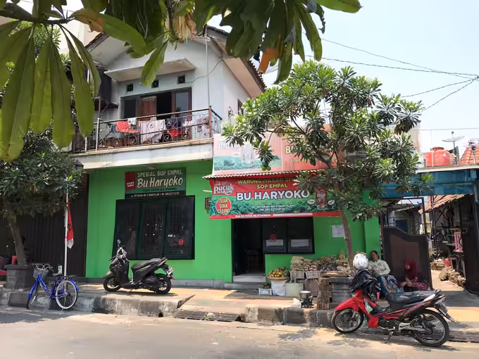 Sop Empal Bu Haryoko