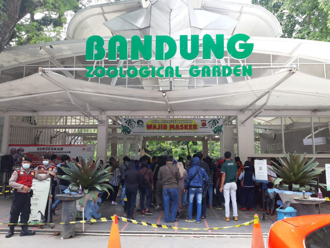 Tiket Masuk Kebun Binatang Bandung