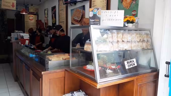 Toko Roti Nogat Tangerang