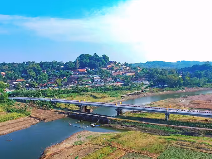lokasi gunung kemukus