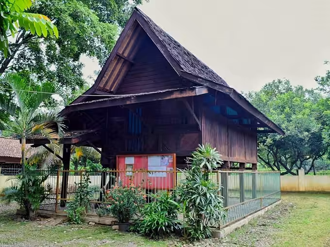 saung ranggon bekasi