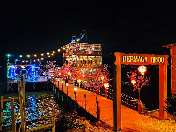 Wisata Dermaga Rindu Bangkalan