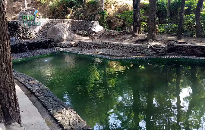 Fasilitas Air Terjun Semirang