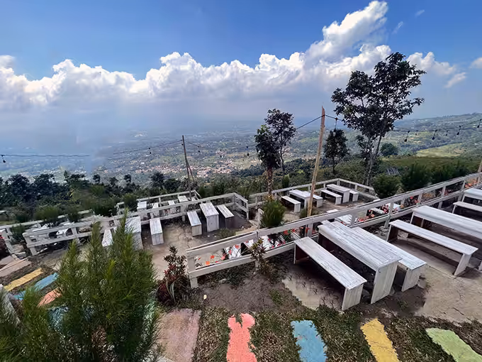 Fasilitas Bukit Alesano