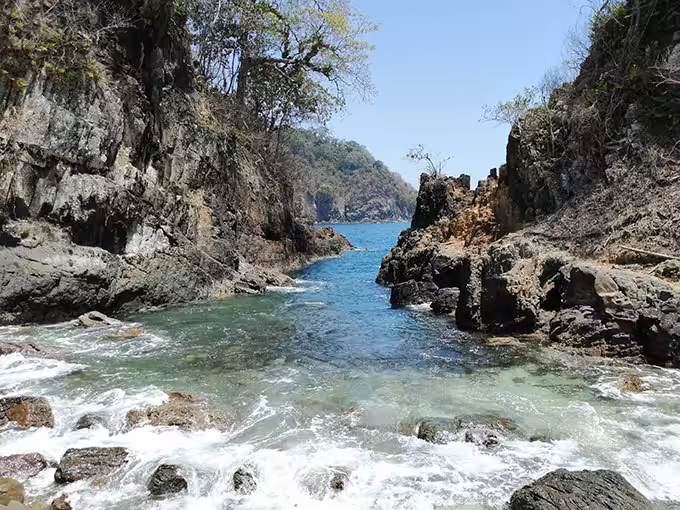 Gambar Teluk Hijau Banyuwangi