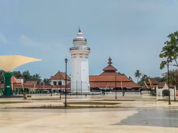Kompleks Pemakaman Kesultanan Banten