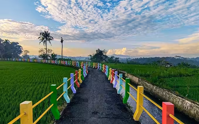 Lokasi Jembatan Pelangi 