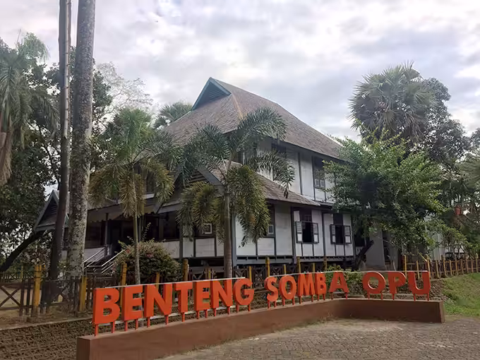 Wisata Benteng Somba Opu