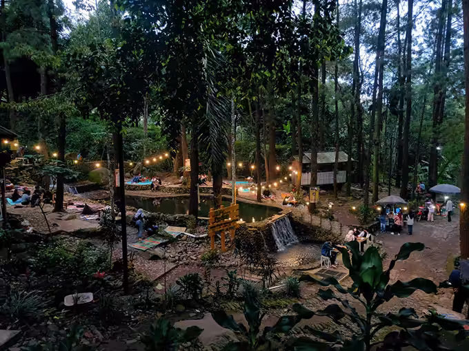 Wisata Cafe Air Terjun Semirang