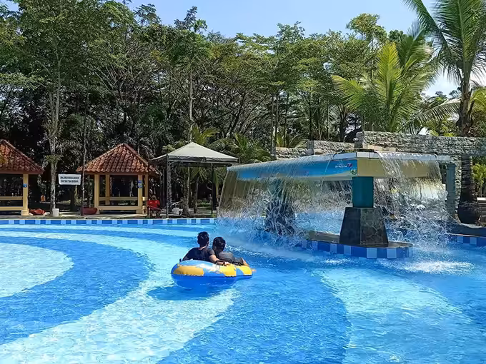 Wisata Opi Water Fun 