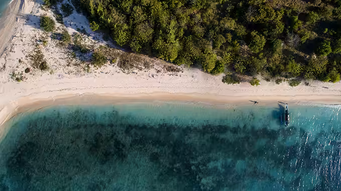 Wisata Pulau Tabuhan Banyuwangi